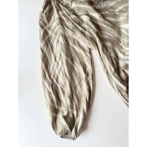 BANANA REPUBLIC Reverie Green Zebra 100% Silk Blouson Flowy Tent Dress, Size M - Picture 9 of 14